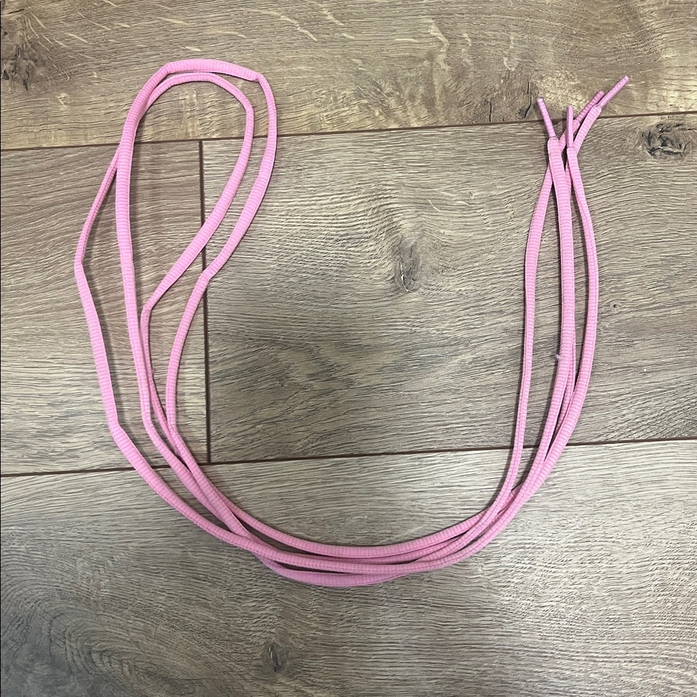 Light Pink Shoelaces 🩷